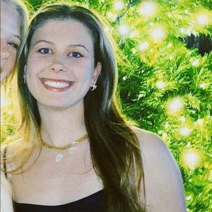 Meet your Posher, Eva